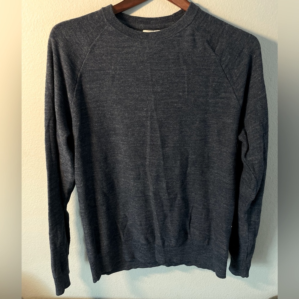 Old Navy Blue Sweater Large